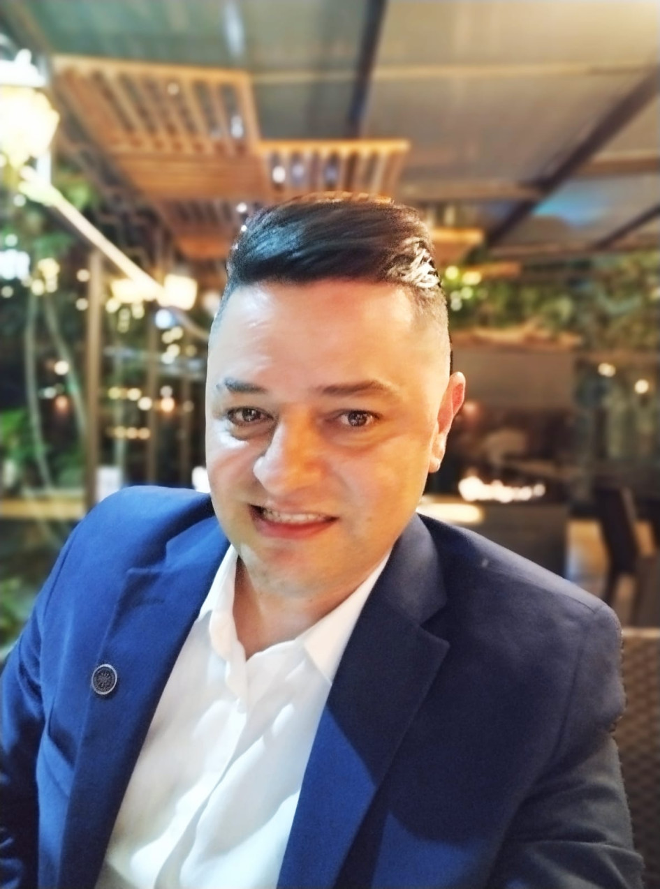 Foto | Lector | LA PATRIA Robert Germán Buitrago Giraldo recibió el título de Especialista en Legislación de Familia y del Menor, otorgado por la Universidad de Caldas.