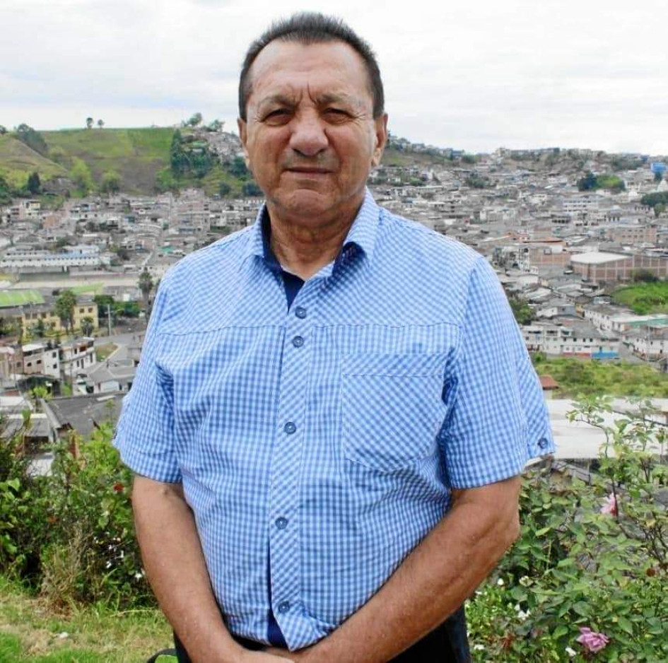 Foto | Lector | LA PATRIA A la edad de 80 años falleció, en una clínica de Manizales, el exconcejal de Neira y comerciante Rogelio Franco Bedoya. Fue un neirano de pura cepa, participó activamente en asuntos políticos y tuvo un rol protagónico en el comercio de la comarca. Quiso como pocos a su pueblo natal, sirvió a sus amigos, fue un hombre bueno, cívico y querido por sus coterráneos.