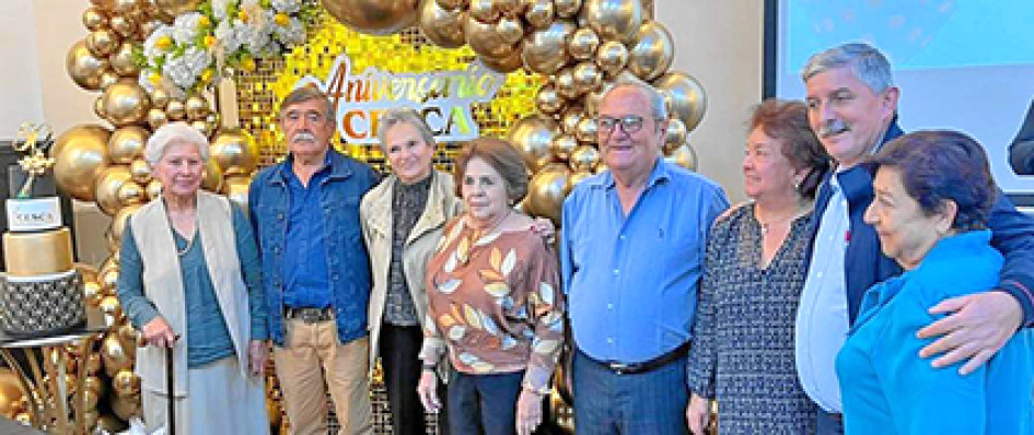 Grupo de homenajeados de la Cooperativa Cesca.