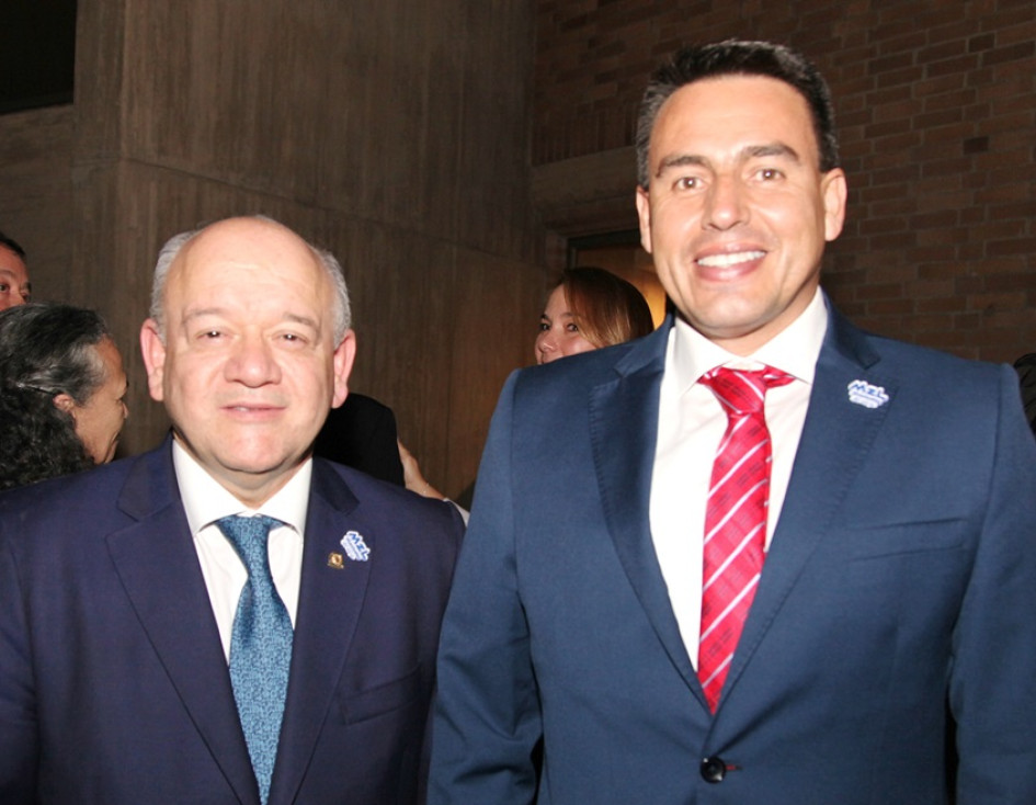 José Fernando Reyes, presidente de la Corte Constitucional y Jorge Eduardo Rojas, alcalde de Manizales.