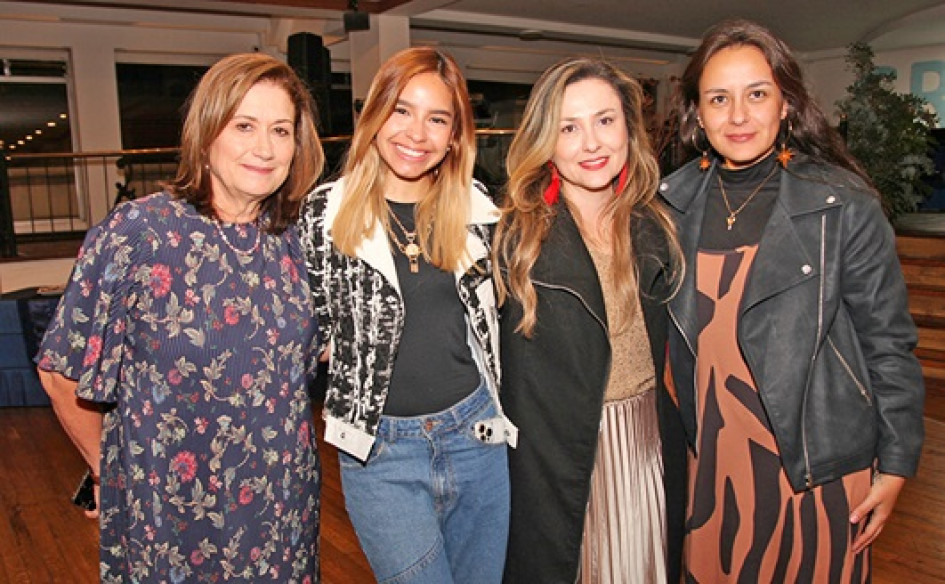 Beatriz Eugenia Pardo, directora ejecutiva de la Fundación Betania; Katherine Hernández; Marcela Giraldo y Jihan Giraldo.