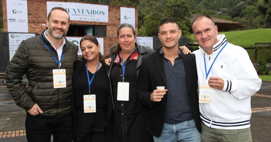 Juan Carlos Franco, Claudia Giraldo, Elena Sarria, Nicolás Jaramillo y Jorge Mario Gómez.