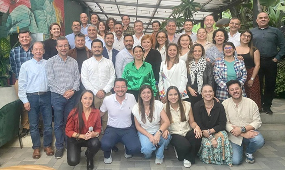 Foto | Lector | LA PATRIA Alejandra Cardona Buitrago, Andrés Felipe Cardona Lozada, Andrés Felipe Molina Moncada, Andrés Fernando Galeano Osorio, Carlos Alberto Vergara Salazar, Carlos Eduardo Jaramillo Sanint, Carlos Hugo Aristizábal Mejía, Carolina Gañán Luque, Claudia Cecilia Gómez Arias, Constanza Mejía de los Ríos, Daniel Vélez Ríos, David Restrepo González, Fernando Toro Castaño, Germán Maldonado González, Guillermo Pineda Perdomo, Jhon Edison Ceballos Montoya, Jhon Jairo Gómez Valencia, Juan Felipe V