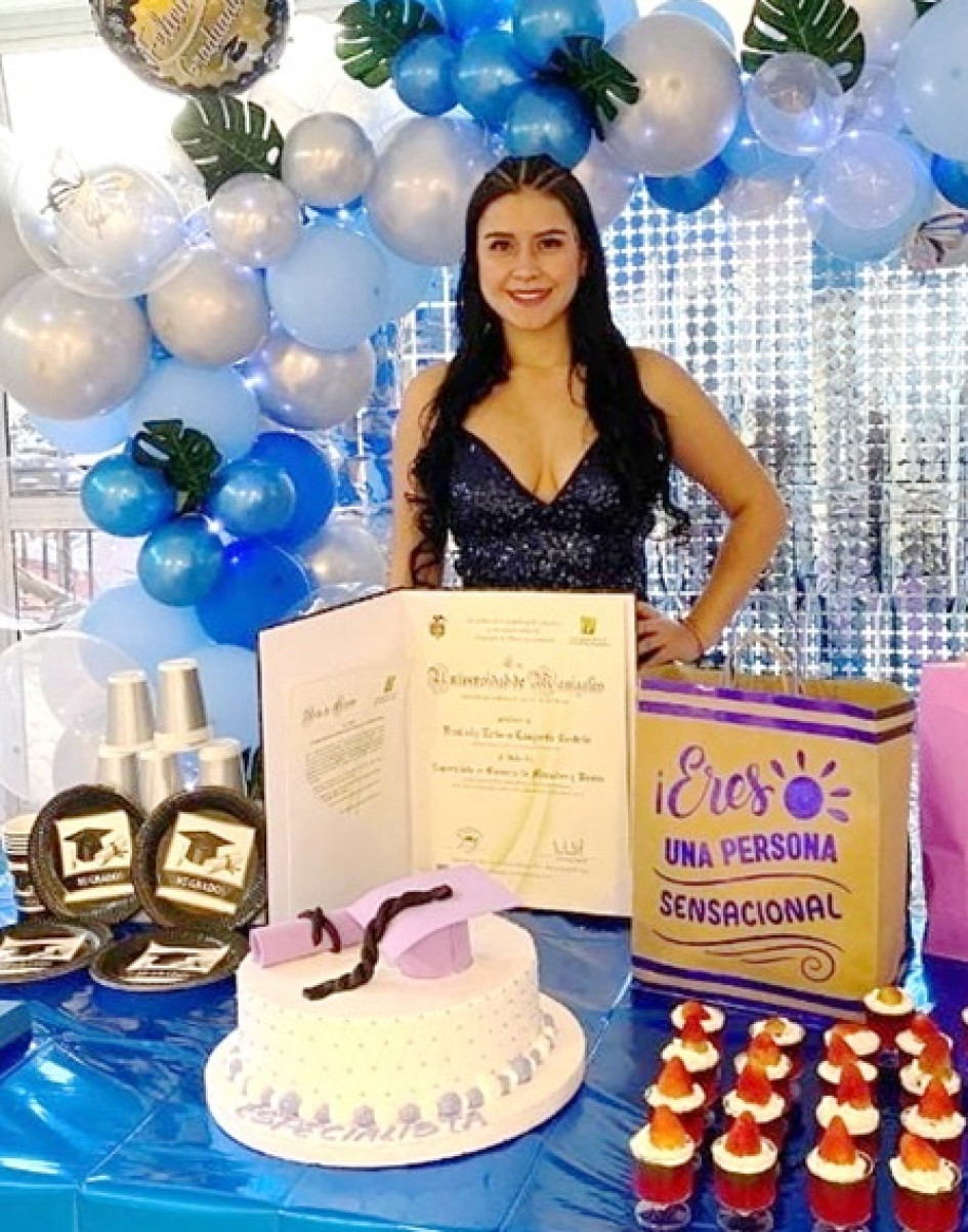 Kimberly Tatiana Tangarife, administradora de empresas, terminó su especialización en Gerencia de Mercadeo y Ventas en la Universidad de Manizales. Actualmente es gerente del Banco de Bogotá en Mall Plaza.