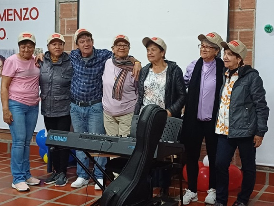 Foto | Rubén Darío López | LA PATRIA Luz Amanda, Miriam, Augusto, Ligia, Sora Inés, Estela y Dolly.
