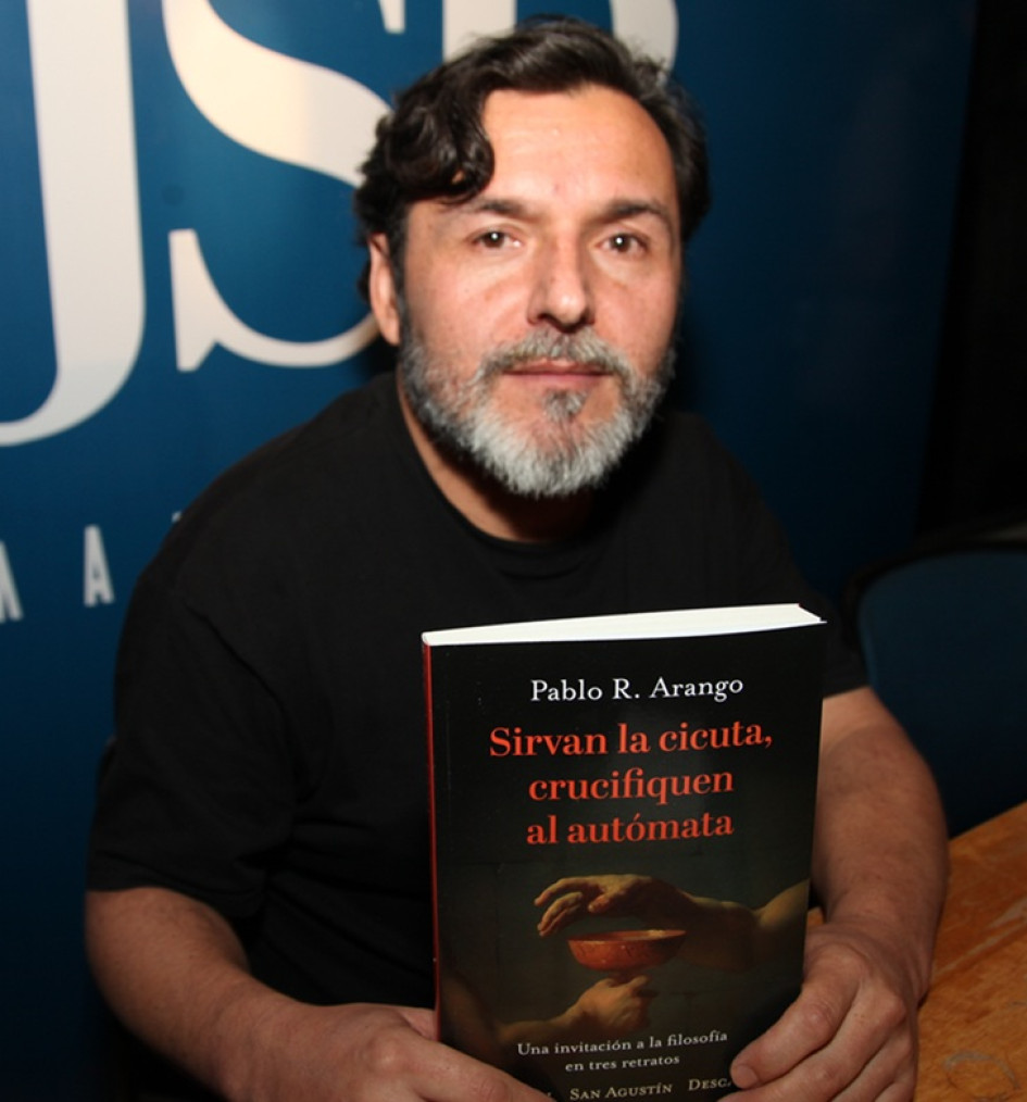 Pablo R. Arango, autor del libro.