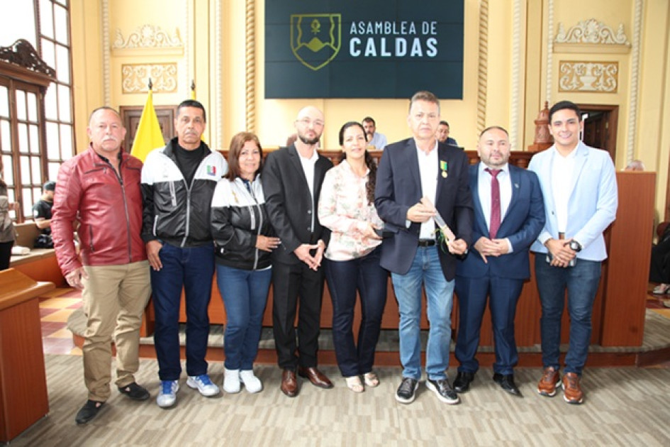 Alberto Aguirre, José Germán Aguirre, Mercedes Suárez, Carlos Mario Aguirre, Paola Valencia, Albeiro Orozco Salazar, Fredy Arenas Monsalve y Simón Ramírez.
