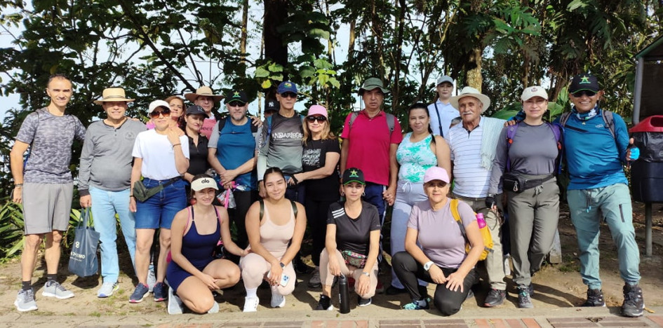 Foto | Argemiro Idárraga | LA PATRIA ​​​​​​​Integrantes de la Asociación Asporcal participaron de una caminata ecológica desde el Centro de Manizales hasta La Siria, vía a Chinchiná.