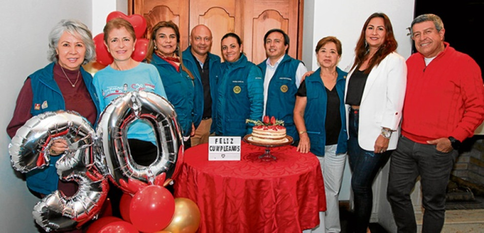 Esperanza Álvarez, Mónica Giraldo, Nancy Guacaneme, Jhon Jairo Cortés, Marcela García, Andrés Felipe Mosquera, Amparo Murcia, Nataly Buitrago y Hernán Canales.