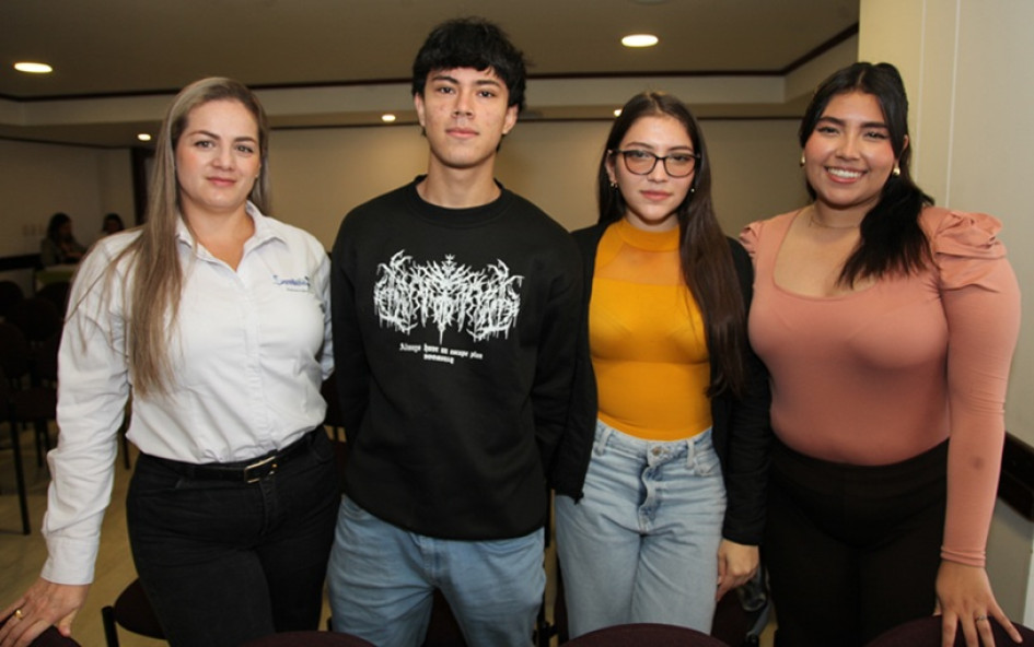 Diana Constanza Franco, Sebastián Duque, Sara Marín y Yanna Andrea López.