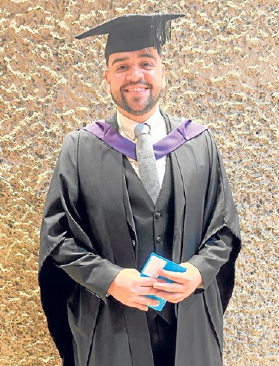 Foto | Lector | LA PATRIA Santiago Echavarría Vargas fue galardonado con el título de Licenciado en Ciencias, con honores de primera clase, tras completar satisfactoriamente el programa de pregrado en Gestión de Aerolíneas, Aeropuertos y Aviación en la London Metropolitan University en Londres. Sus padrers y familiaares lo felicitan por su nuevo logro profesional.