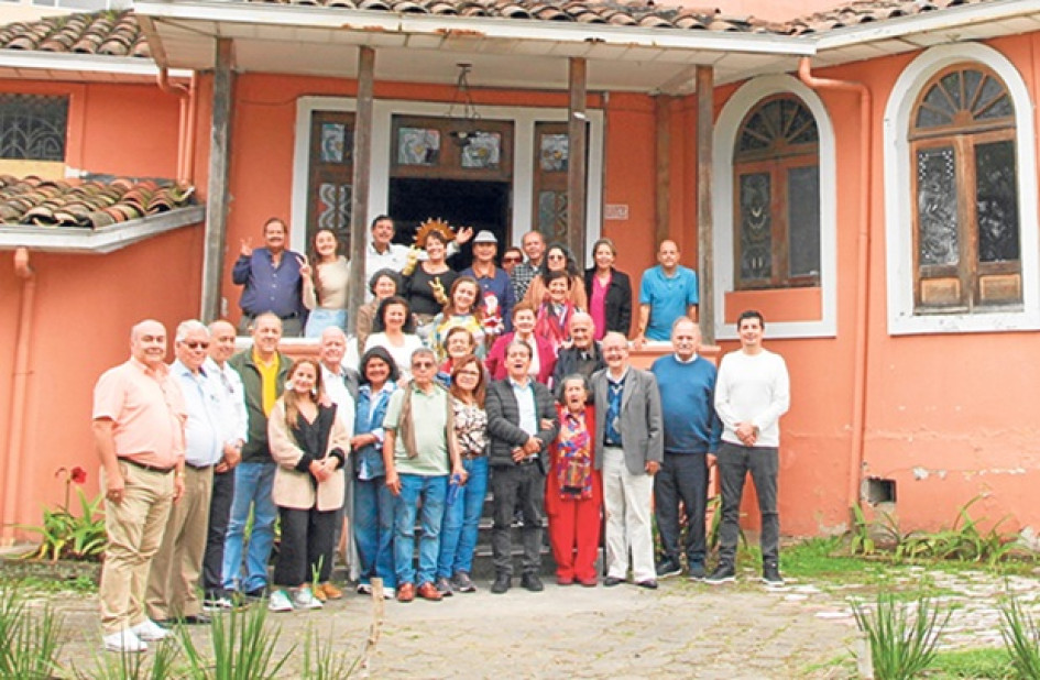 Foto | Argemiro Idárraga | LA PATRIA Los integrantes de la Sociedad de Mejoras Públicas se reunieron en la Fundación Rafael Pombo con motivo de la despedida de fin de año.