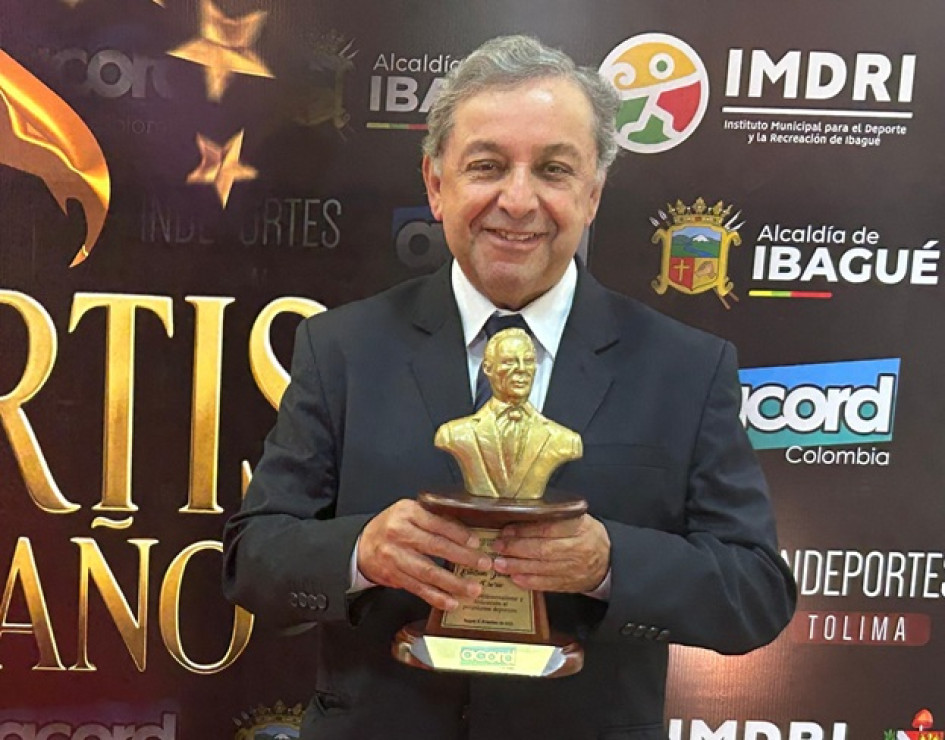 Vida y obra: reconocimiento al periodista manizaleño Esteban Jaramillo Osorio