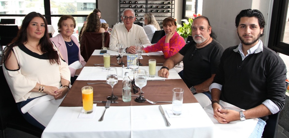 Diana Vasco Loaiza, María Inés González De Salazar, Jaime Eduardo Salazar González, Clara Inés Villegas Bravo, Carlos Hernán Salazar González y Derian Salazar Vasco.