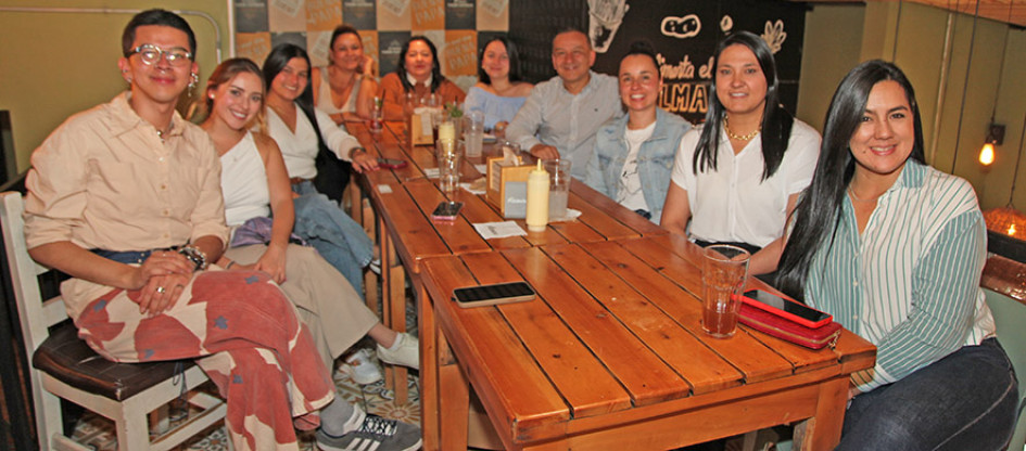 Fotos | Argemiro Idárraga | LA PATRIA Andrés Felipe Correa, Juliana Rodríguez, Carolina Guapacha, Beatriz Tapias, Liliana Ballesteros, Luisa Muñoz, Giovanny Alarcón, Yury Morales, Diana Cardona y Maricela Tabares.