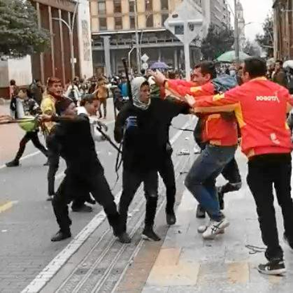 Foto | LA PATRIA    Gestores de convivencia también fueron agredidos.