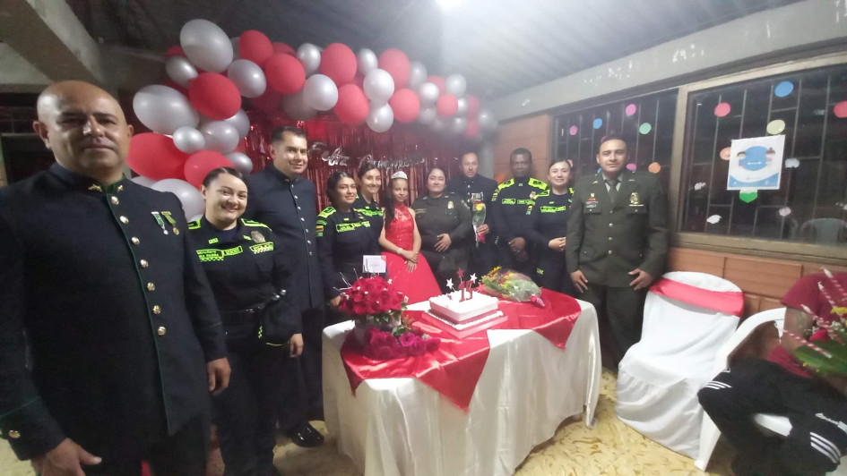 Le cumplieron el sueño a Jenny Alexandra Gómez de celebrar sus 15 años 