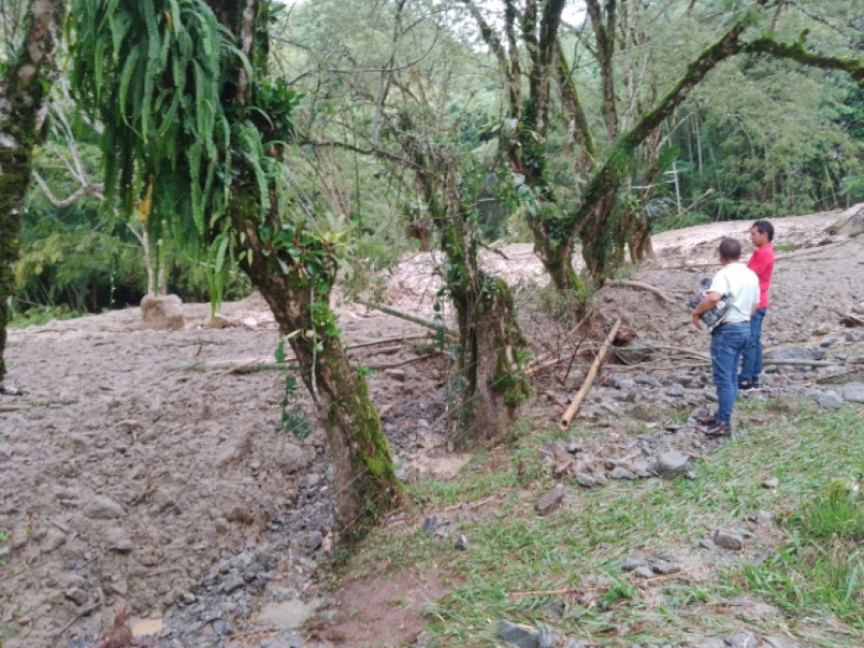 Hay cierres viales en Pácora y La Merced debido a deslizamientos de tierra