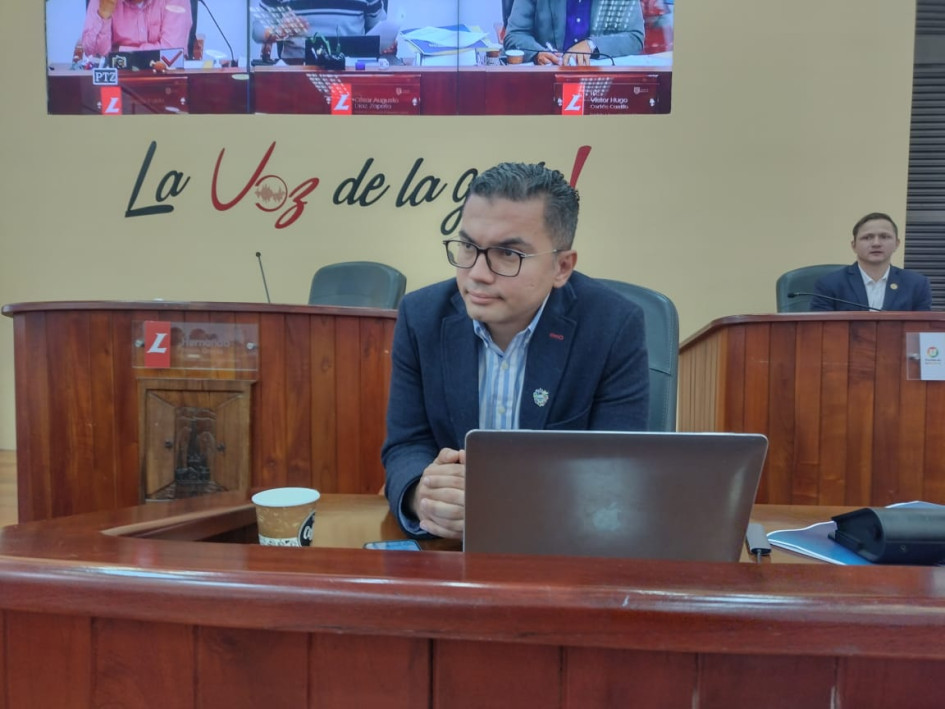 Foto / Archivo / La Patria  John Alexánder Alzate, exsecretario de Hacienda, en el presentación del presupuesto 2023.