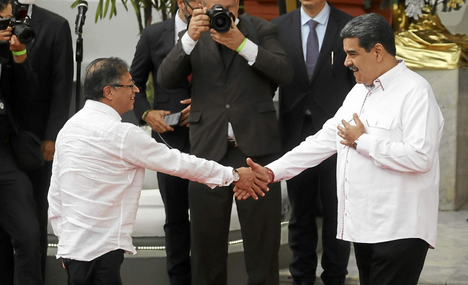 Nicolás Maduro recibió a Gustavo Petro en el Palacio de Miraflores.