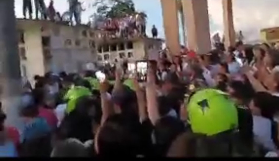 Estampida en Chinchiná