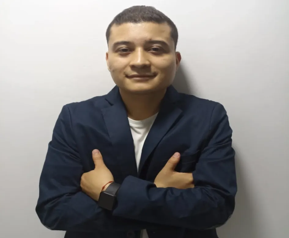 Eduar Montoya, docente de música.