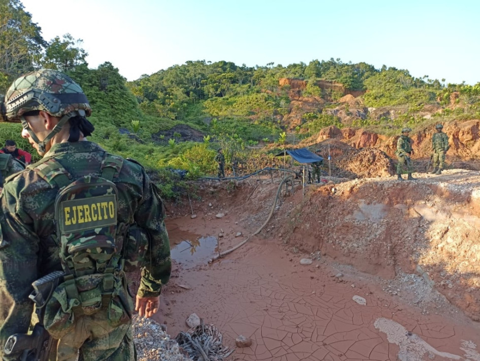 Fuerza Pública interviene una de las principales minas ilegales de Caldas
