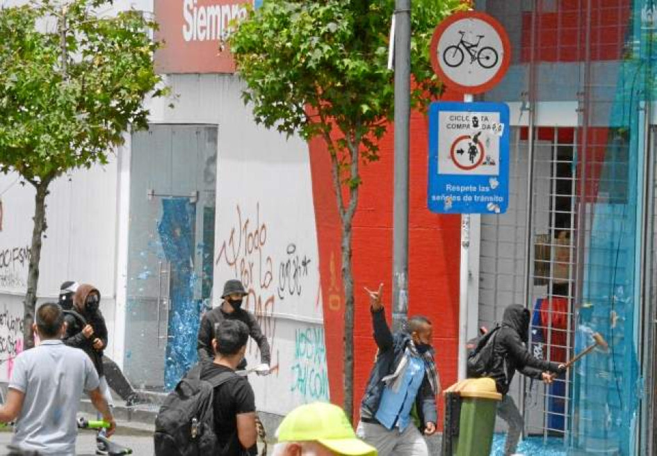 En las marchas del 2021 en Manizales se registraron daños a bienes públicos y privados.