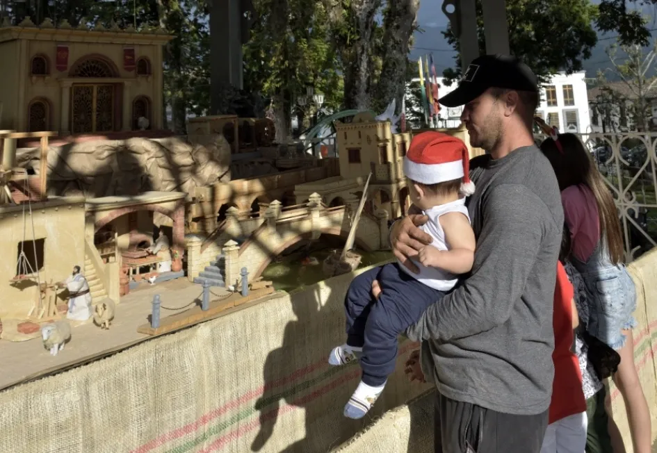 Los salamineños y los visitantes disfrutan de este pesebre como un atractivo más.