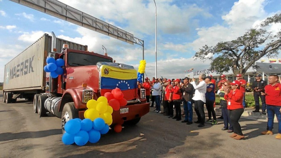 Foto | Tomada de fronteraplus.lanacionweb | LA PATRIA  Cruce de un vehículo de carga pesada por el puente binacional Atanasio Girardot.