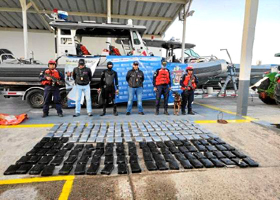 Foto | Tomada de www.armada.mil.co | LA PATRIA Según las autoridades, con esta incautación dejaron de ingresar por lo menos 6,2 millones de dólares a las finanzas de las organizaciones narcotraficantes.