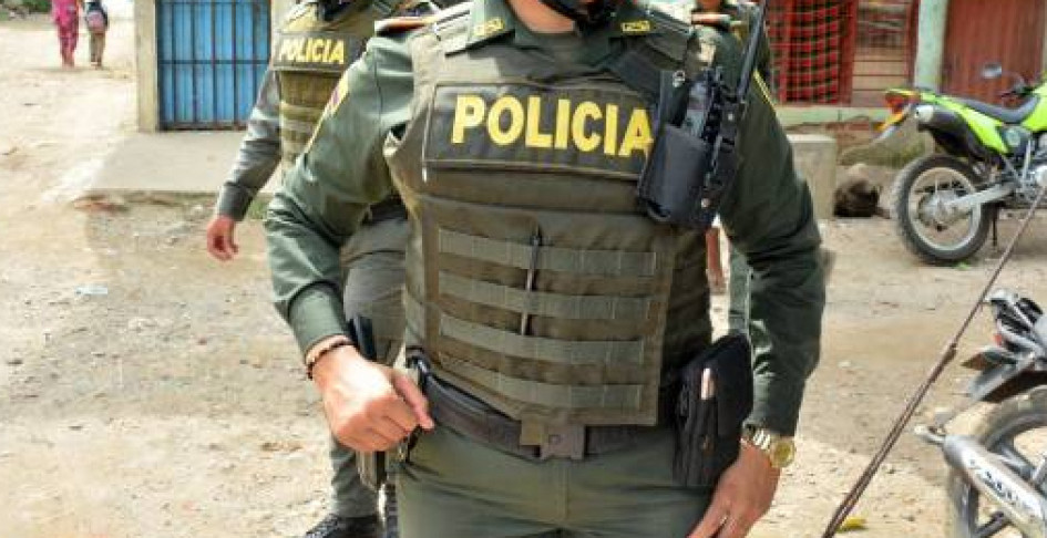 El chaleco salvó a una patrullera.