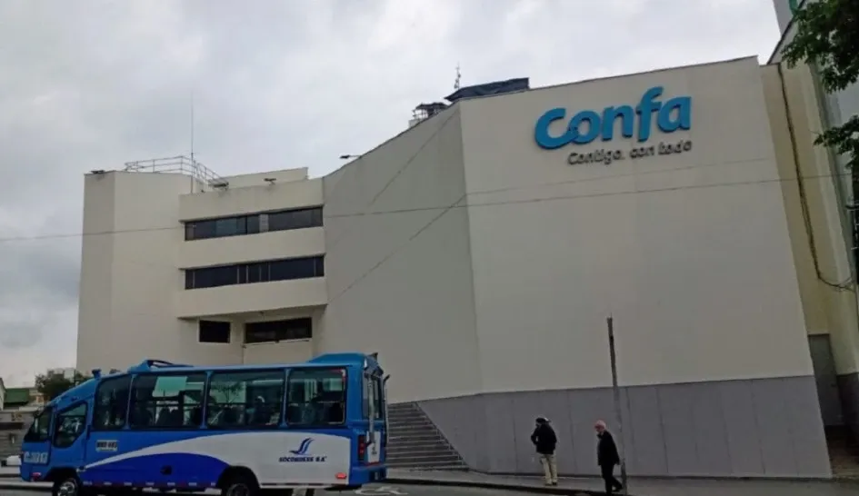 Para el director de Confa, Juan Eduardo Zuluaga Perna, el informe fue muy positivo, ya que se siguió creciendo en esas líneas estratégicas de la caja, con la meta de mantener una dinámica especial este año, aunque sí reconoció que habrá una leve desaceleración, ante el menor dinamismo de la economía y la incertidumbre política del país.