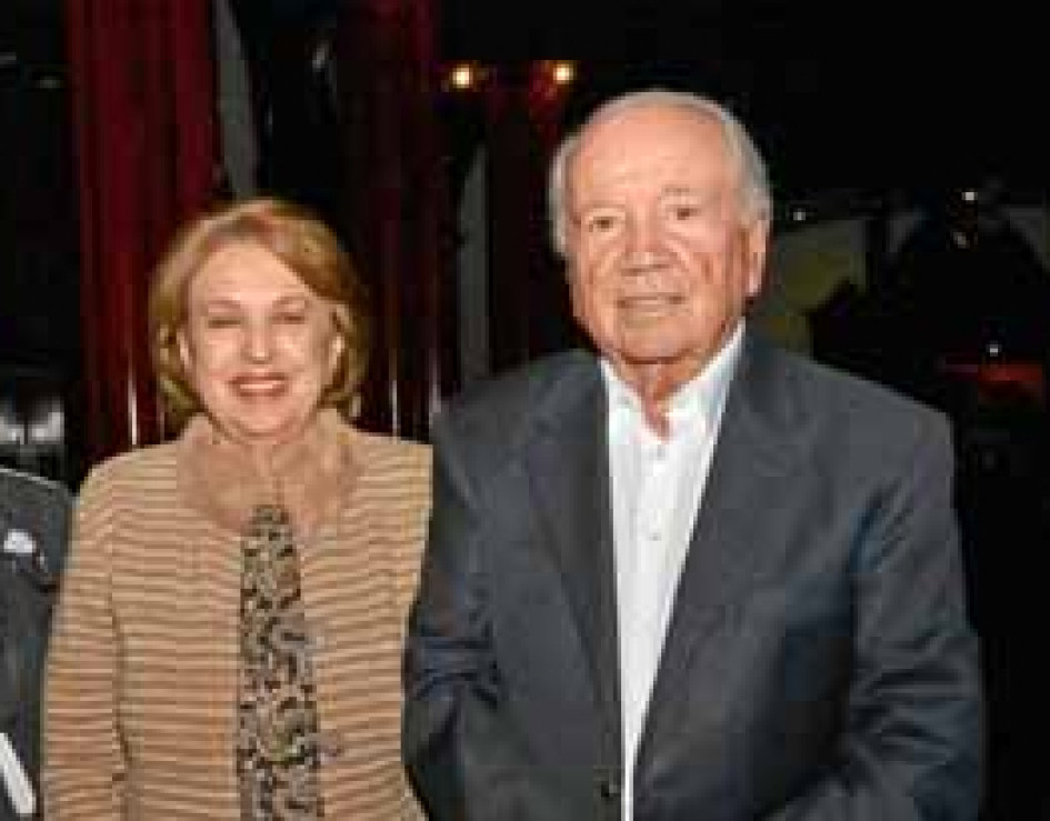 Gladis Gómez de Mejía y Fernando Mejía Jaramillo.