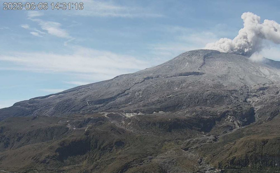 Así lucía en la mañana de este sábado el volcán Nevado del Ruiz.