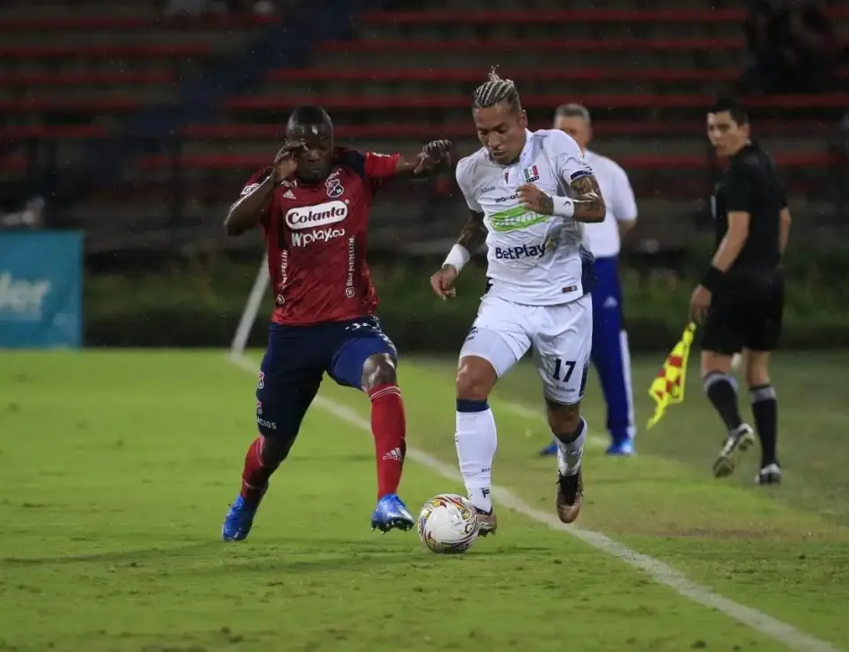 El goleador Dayro Moreno lideró el ataque del Once Caldas esta noche en el Atanasio Girardot. 