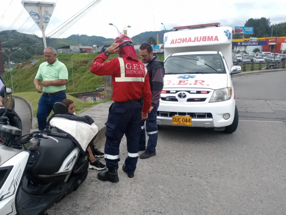Accidente en la glorieta de San Rafael, Manizales. 