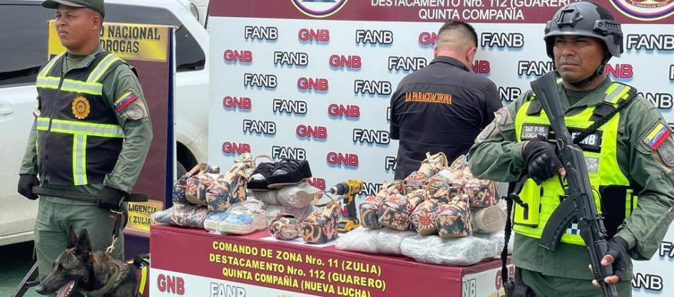 El Comando Estratégico Operacional de la Fuerza Armada Nacional Bolivariana realizó la operación de captura del hombre y decomiso de la sustancia.