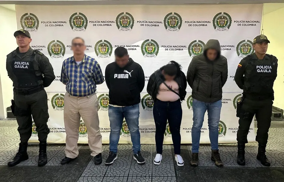 Capturados durante operativo contra la extorsión carcelaria.