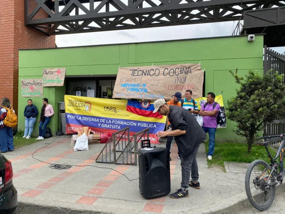 Debido al plantón no se permitió el ingreso de aprendices a la sede de Maltería del Sena Caldas. 