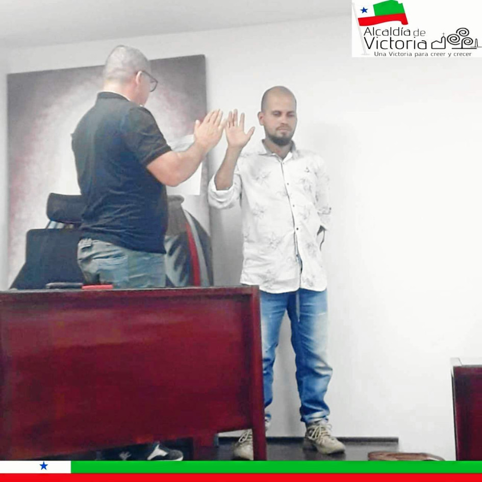 Gabriel Vicente Sánchez se posesionó como nuevo concejal de Victoria, por el partido Cambio Radical, en reemplazo de Johana Montoya, quien renunció a su curul.