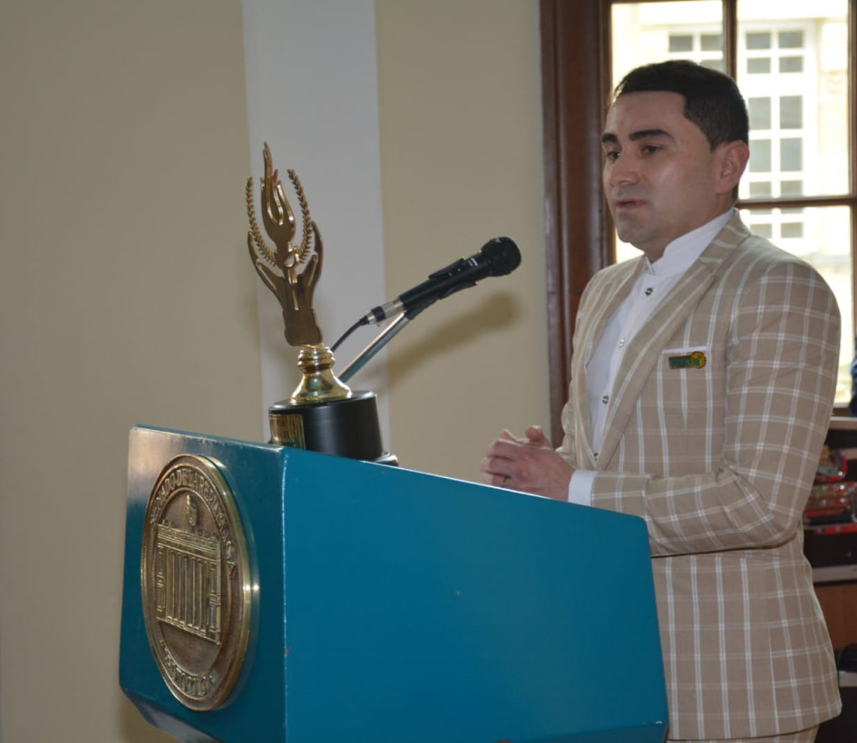 Edwin Hernández Martínez, de ascendencia de Marquetalia (Caldas), representa a Colombia ante Naciones Unidas sobre asuntos relacionados con la transición energética.