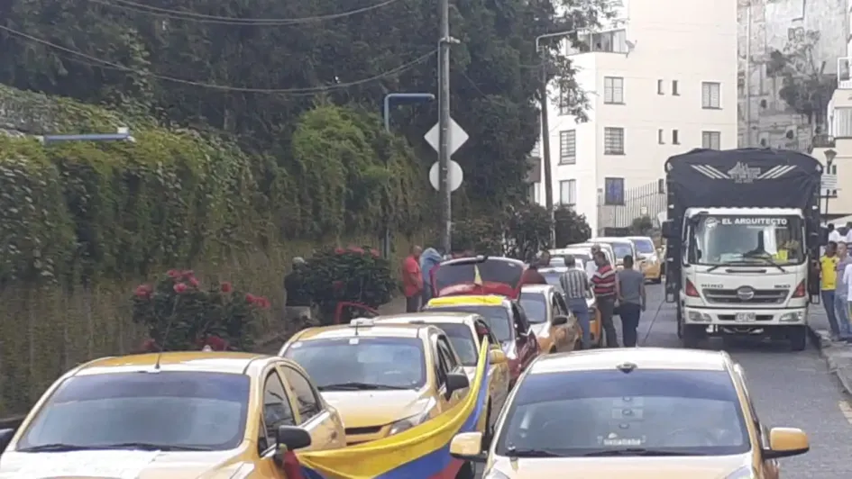 Taxistas en Manizales se movilizan en contra del precio de los combustibles