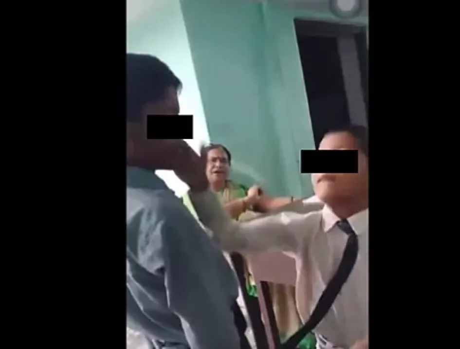 Una profesora obliga a sus alumnos a abofetear a un compañero musulmán en la India