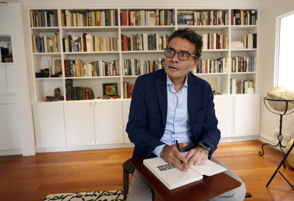 Alejandro Gaviria Uribe, exministro de Educación Nacional, lanzó recientemente su libro La explosión controlada.