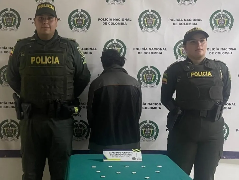 Captura por porte de estupefacientes.