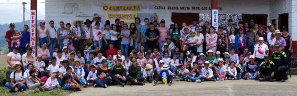 Comunidad de la vereda La Chocola, en zona rural de Salamina, está preocupada por una posible fusión educativa.