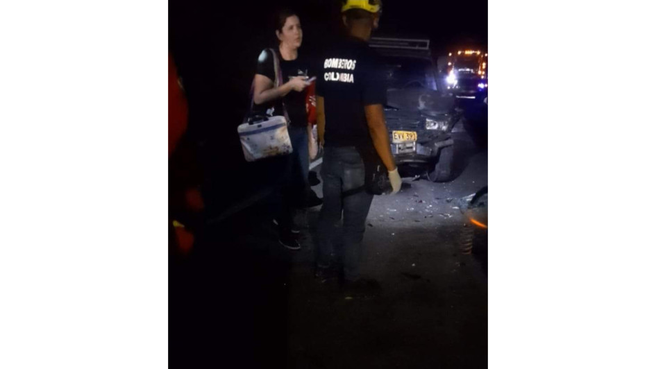 El accidente ocurrió en la noche de este sábado, cerca de la vía de acceso a Marmato (Caldas).
