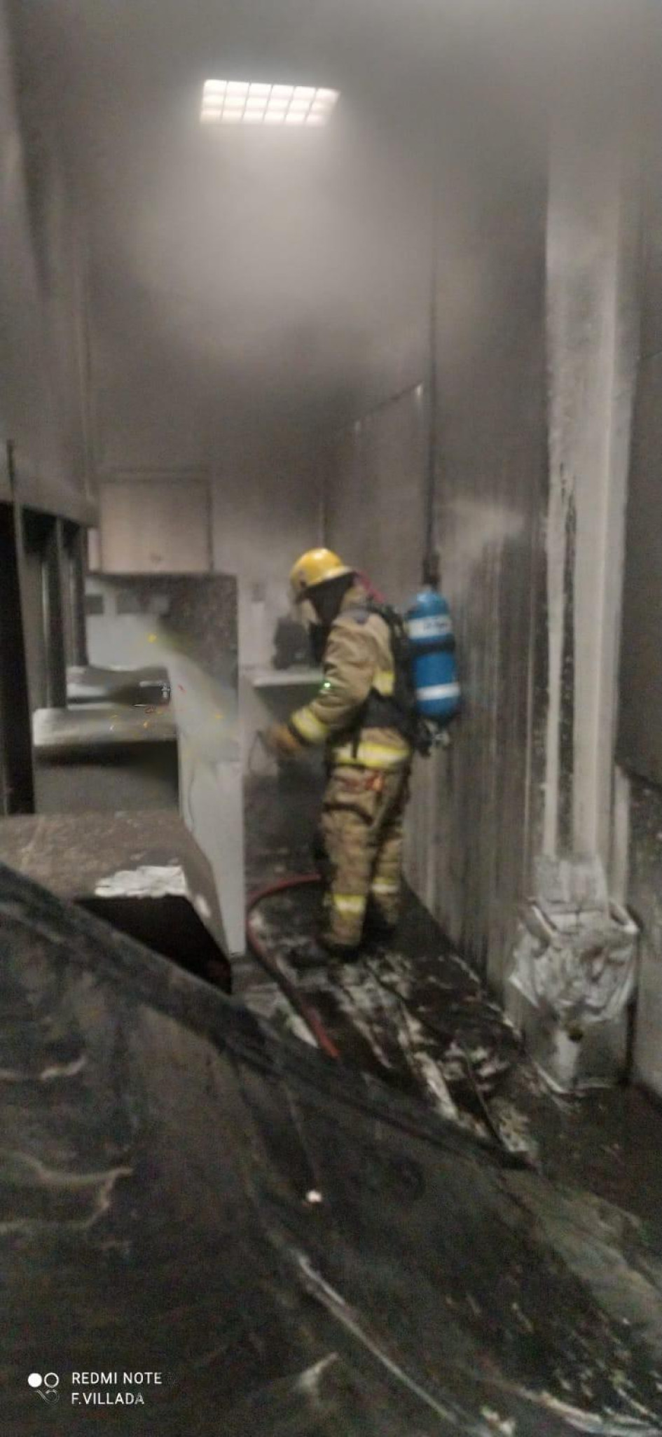 Cajero se incendió.