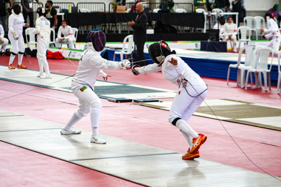 El esgrima comenzó en el Coliseo de la Universidad de Caldas.